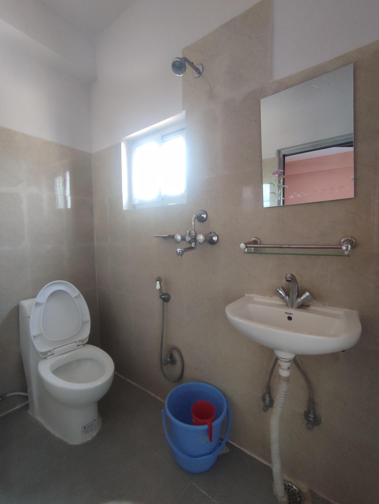 Krishna Inn Pokhara Dış mekan fotoğraf