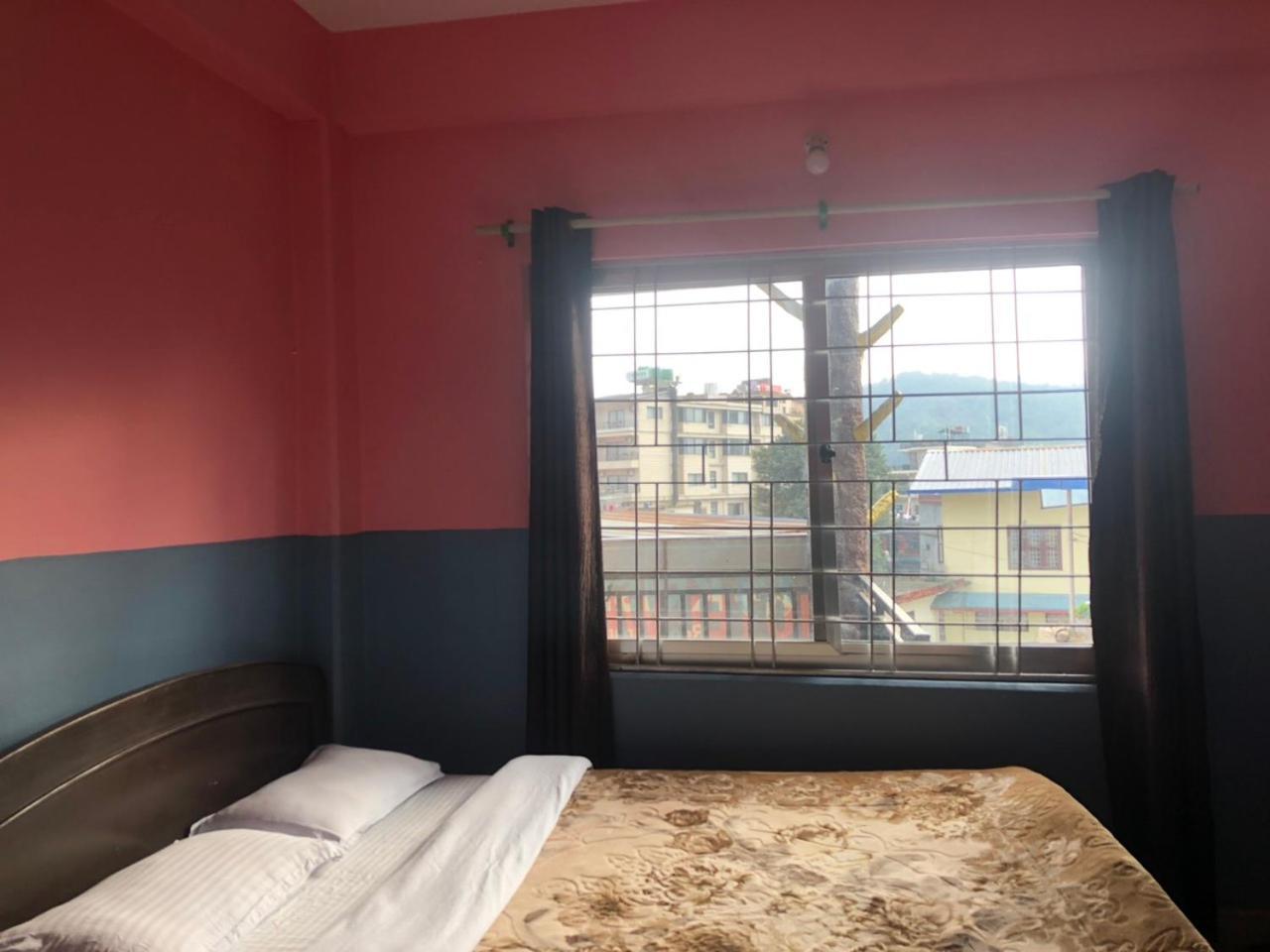 Krishna Inn Pokhara Dış mekan fotoğraf